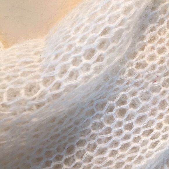 New Eileen Fisher Italian yarn ultra light weight sweater Creamy Ivory Large - Picture 8 of 16